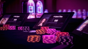 pure_holdem_05.jpg